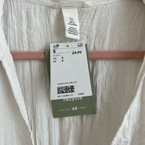 NWT h&m shirt or cover